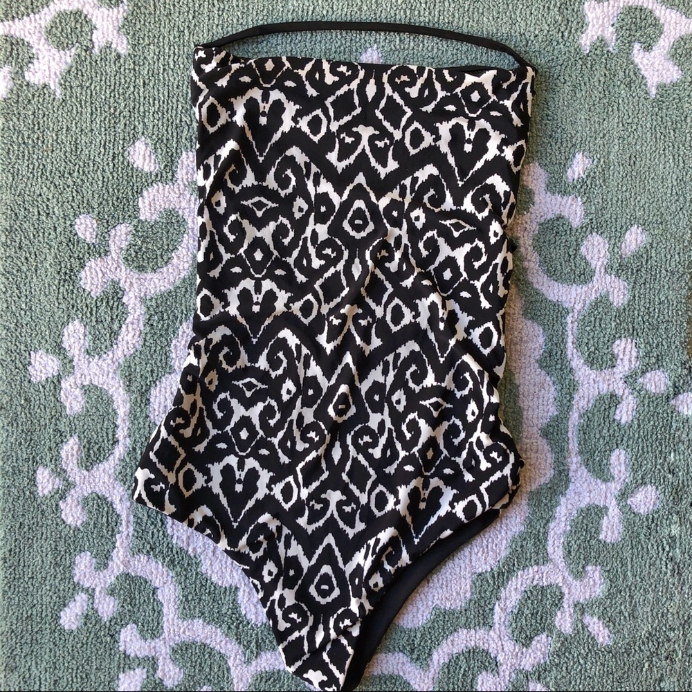 Nalu Swimwear Black & White One Piece